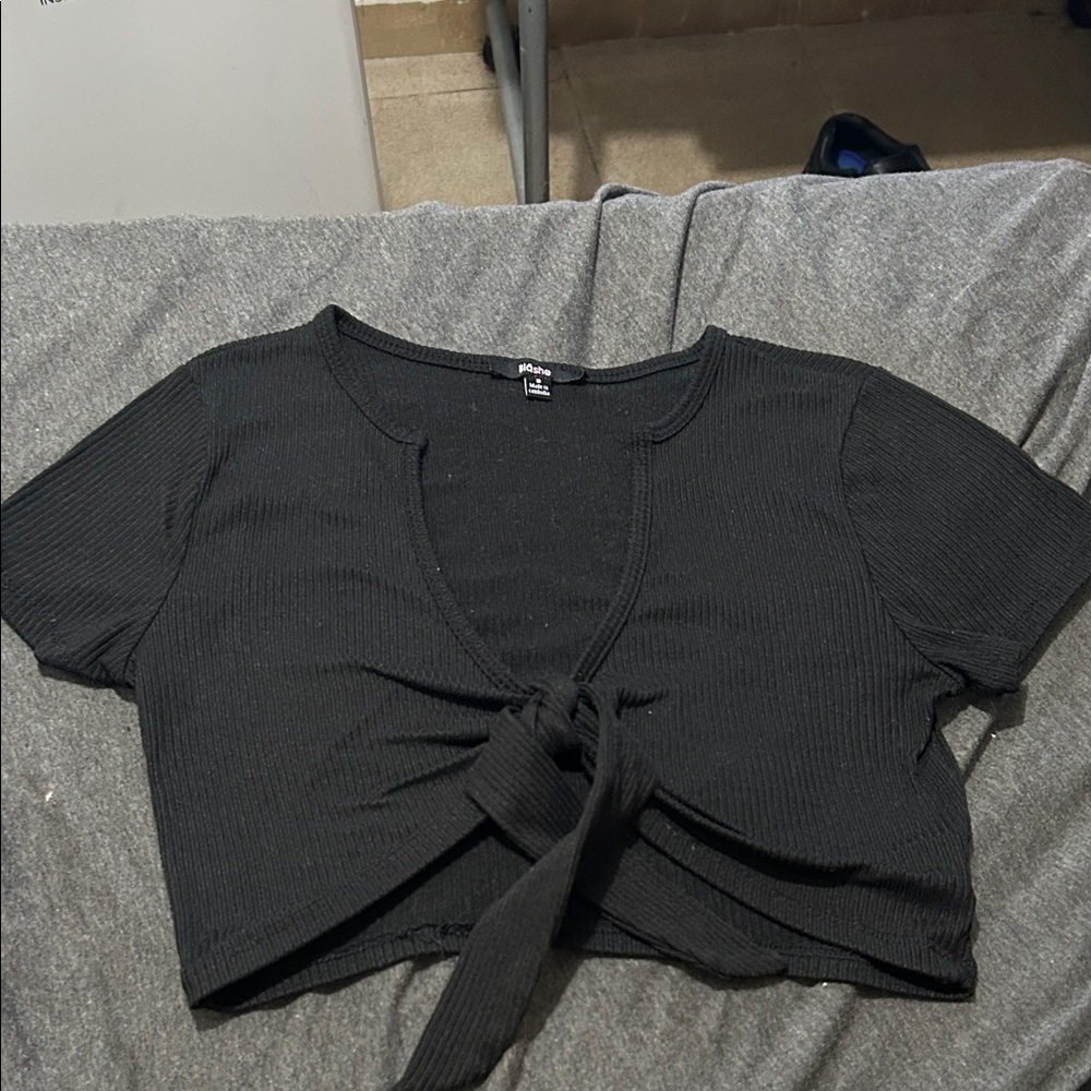 SHEIN Black Tie-Front Ribbed Tee